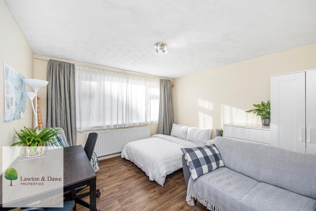 Lansdowne Road, Hove, East Sussex, BN3 1FY